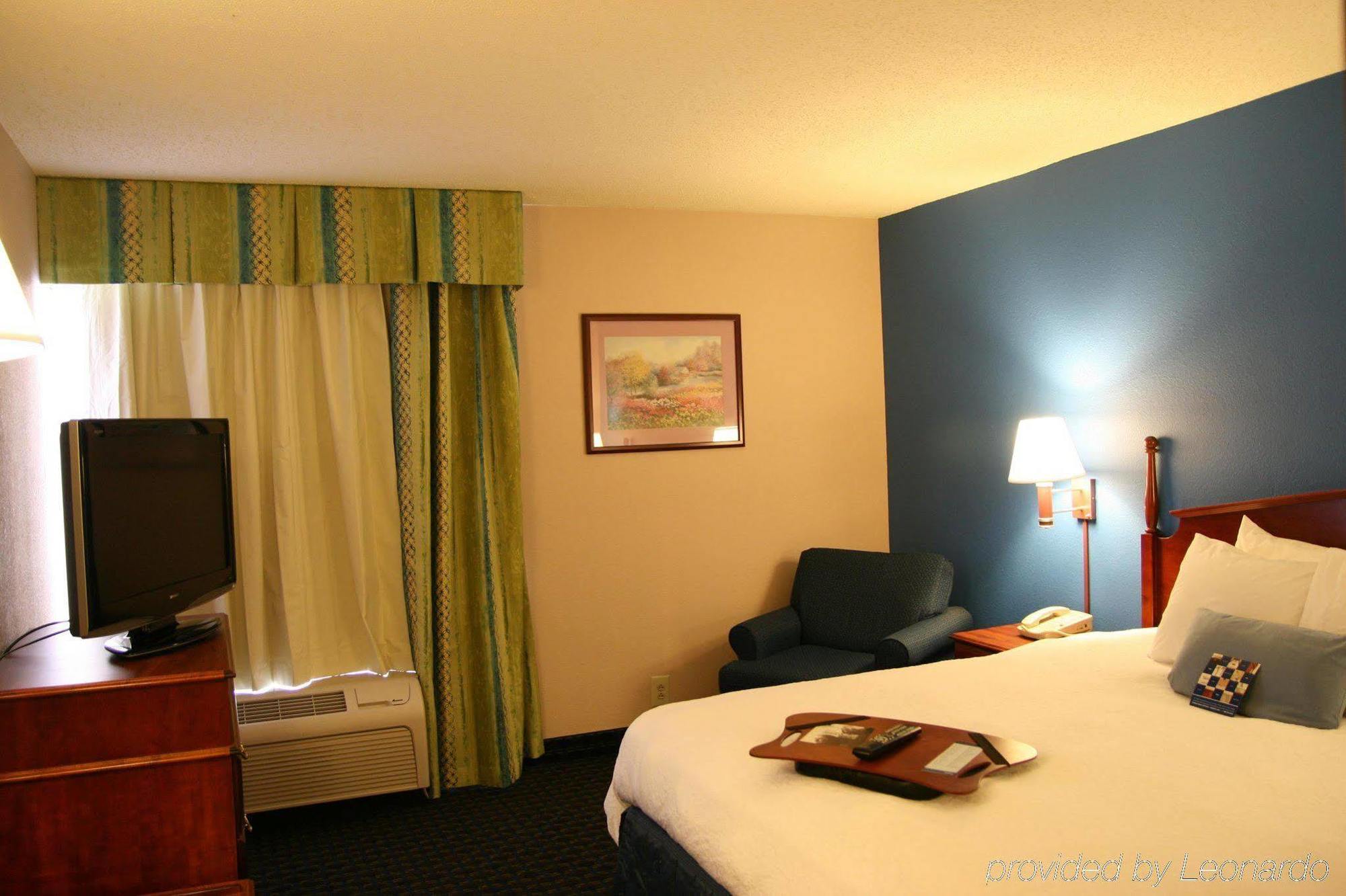 Hampton Inn St. Louis/Collinsville Oda fotoğraf